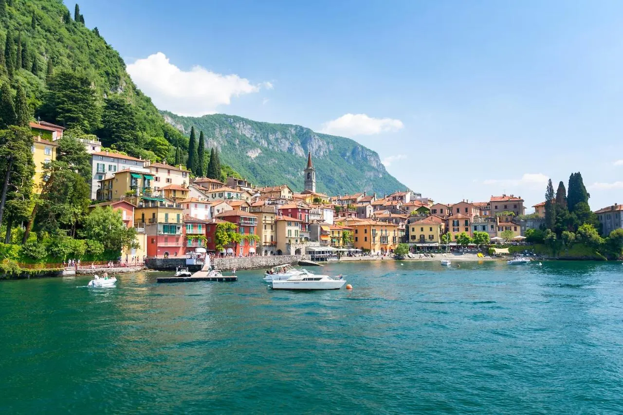 Casa Tulipano Grande Apartment Faggeto Lario Italy